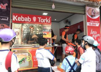 Hành trình vòng quanh thế giới của chiếc bánh mì thổ nhĩ kỳ