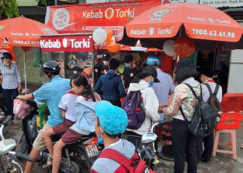 Kinh nghiệm chọn địa điểm kinh doanh bánh mì doner kebab để có đông khách 