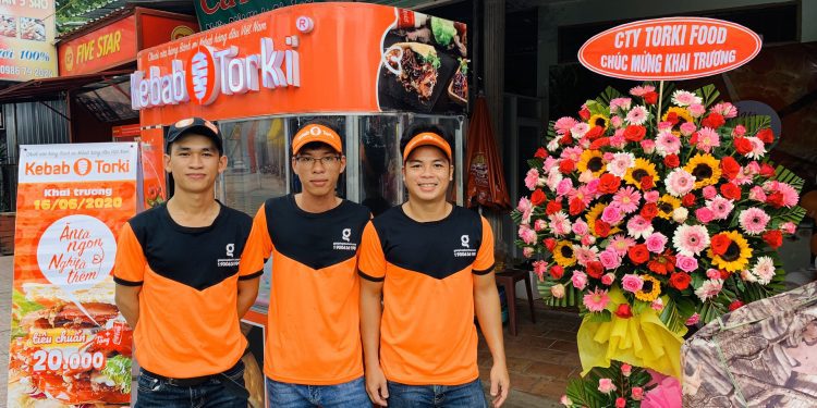 Những kinh nghiệm mà bạn cần lưu ý khi kinh doanh bánh mì doner kebab