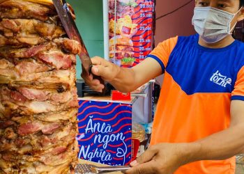 Bánh mì thịt truyền thống Viêt Nam và bánh mì nướng và xoay Thổ Nhĩ Kỳ Kebab Torki khác nhau thế nào