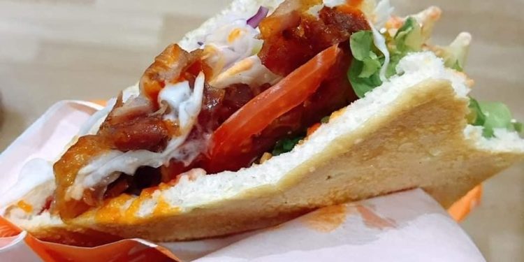 bánh mì kebab thổ nhĩ kỳ