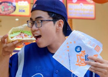 Bánh mì Kebab trở thành bữa ăn tiện lợi của mọi người cho đến ngày nay