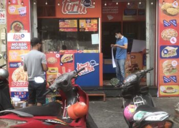 Top 10 quán bánh mì kebab ngon nhất Hà Nội